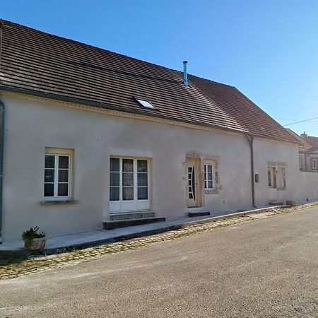 Chambres Chez L Habitant Frasne-les-Meulieres 外观 照片