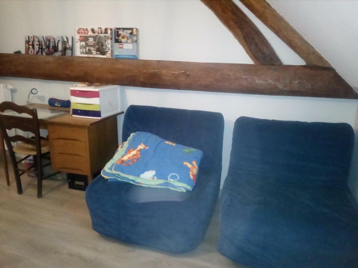 Chambres Chez L Habitant Frasne-les-Meulieres 外观 照片
